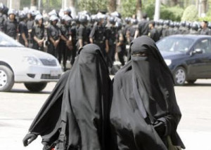 3. Donne niqab