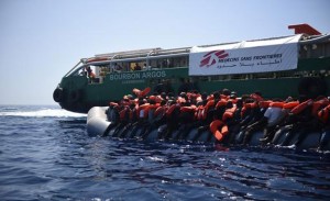 nave-migranti-medici-senza-frontiere-2